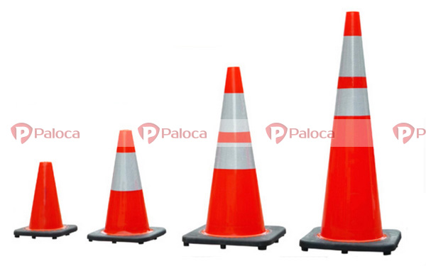 Cọc giao thông đế đen có chốt