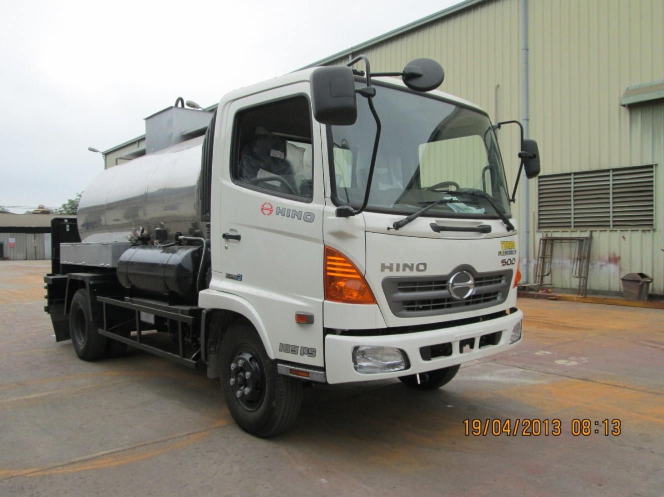 Xe phun tưới nhựa đường, nhũ tương và MC Vạn Xuân