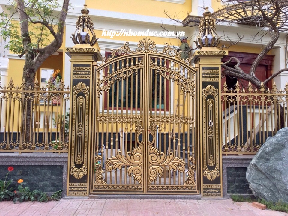 Cổng cửa hợp kim nhôm đúc Hà Nội