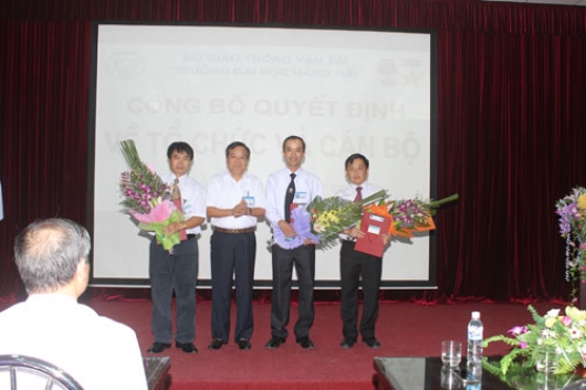 Lễ công bố các Quyết định Tổ chức và Bổ nhiệm cán bộ.