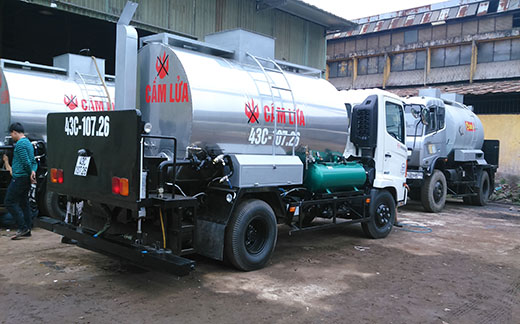 Xe phun tưới nhựa đường, nhũ tương TCM