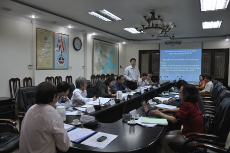 Hải Phòng: Sản xuất sơn giao thông phản quang thế hệ mới