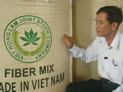 Lão nông dân biến phế phẩm thành hàng xuất khẩu