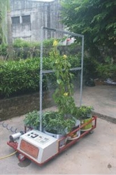 Máy chăm sóc cây trồng tự động